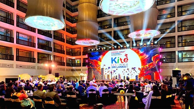 Derana-Signal Colombo International Kite Festival’s opening ceremony begins