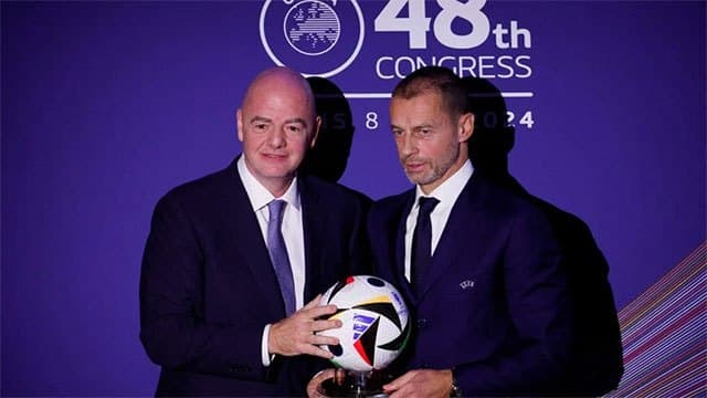 Uefa says boycott may still go ahead as FA withdraws Infantino support