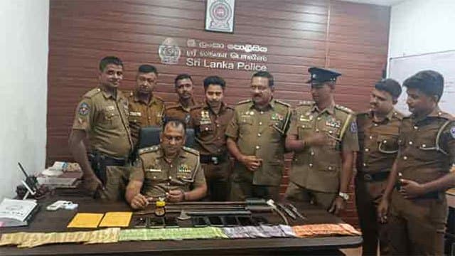 Six arrested with weapons, hand grenade and suspected drug money in Rathmalana