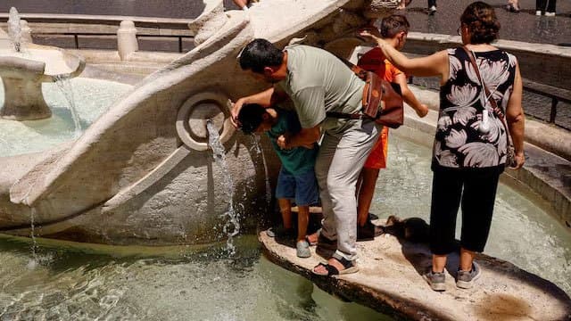 Extreme heat becoming more frequent and intense, UN agency says