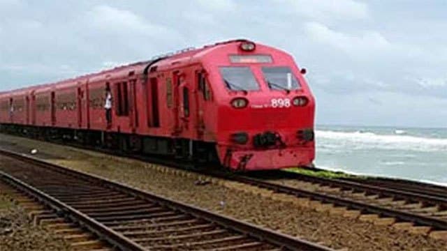 Technical fault delays Hikkaduwa–Maradana train