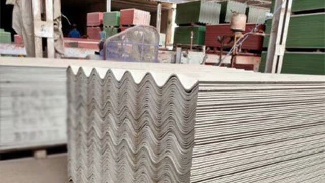 Police warn of online scam targeting construction material buyers