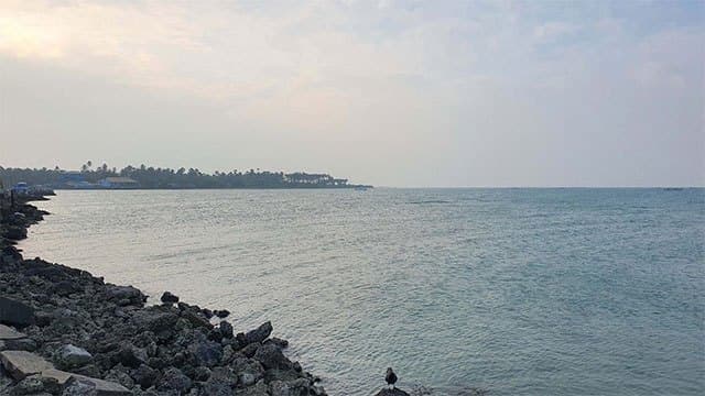 Boat carrying eight people missing on Kurikadduwan-Delft route