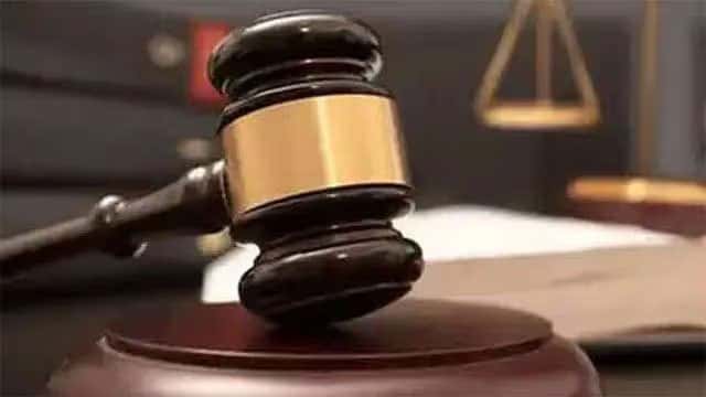 Four private bank managers remanded over alleged USD 1 billion outflow in import scam