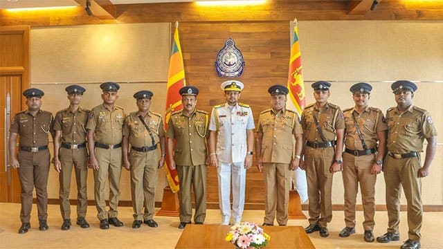 10 Police personnel commended for rescuing 11 Navy personnel off Angulana