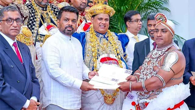 No place for discussions on stopping Perahera on political stage: President