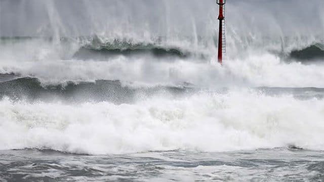 Amber Advisory issued for high waves along several coastal areas