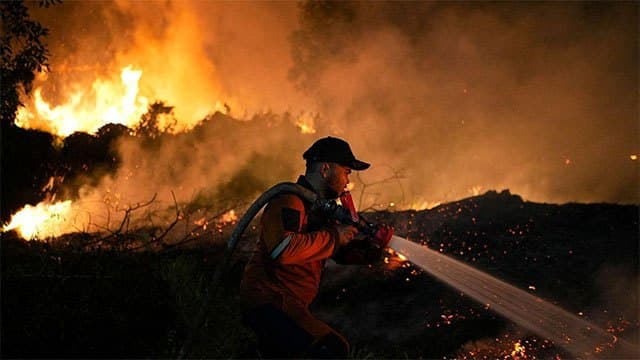 Toxic haze from Indonesia’s wildfires spreads to Malaysia, Philippines