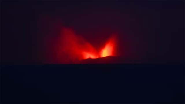 Indonesia's Anak Krakatau eruption halts flights, schools, fishing