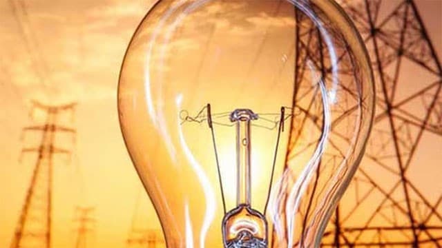 Daily electricity demand declines over four-day period