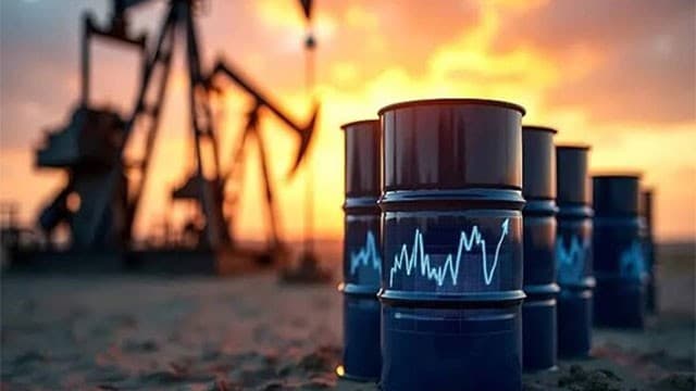 Oil prices rise after US, Iran trade fire in Strait of Hormuz