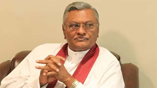 Former Speaker Chamal Rajapaksa arrives at Bribery Commission