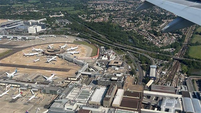 Air traffic control issue disrupts flights at major UK airports
