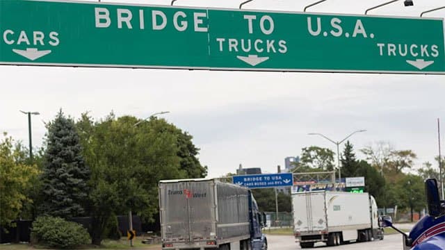 US slaps import ban on Canadian alcohol and other goods