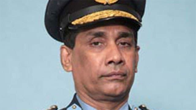 Ex-Air Force Chief Roshan Goonetileke appears before FCID