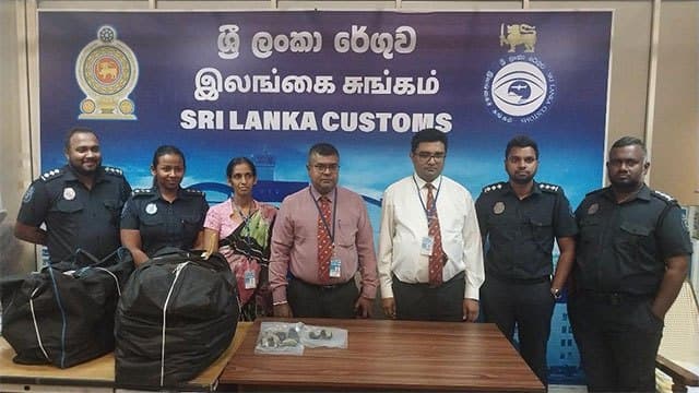 Three women held with 800g of cannabis at BIA