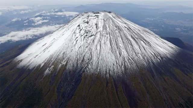 Mount Fuji ends hiking season with landslide, two rescues