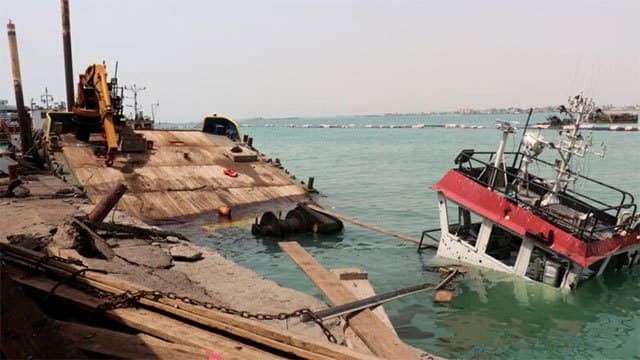 Houthis advance along Yemeni coast, threaten Saudi oil exports in the Red Sea