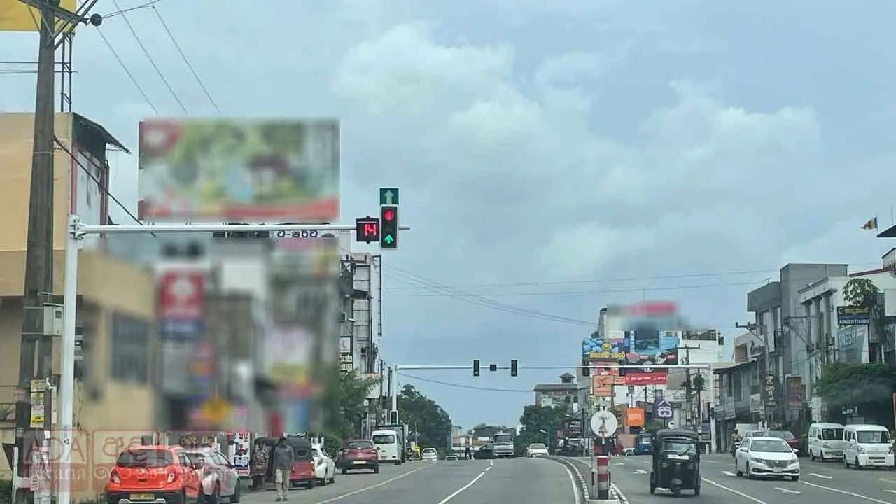 Faulty traffic lights cause concern at Pannipitiya Junction