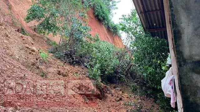 Landslide early warnings issued for three districts