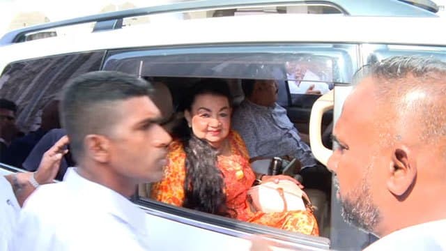 Shiranthi Rajapaksa departs for Singapore