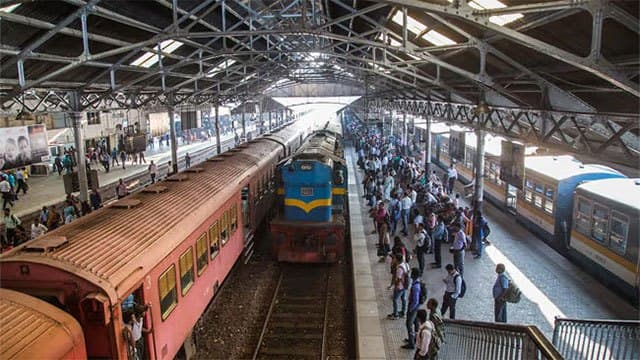 All office trains operating as usual despite trade union strike – Railways Dept.