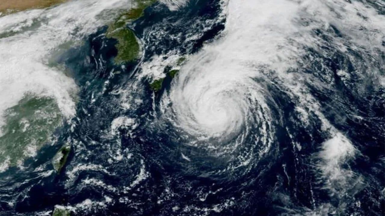 More than 1.9 million urged to evacuate as powerful typhoon batters Japan