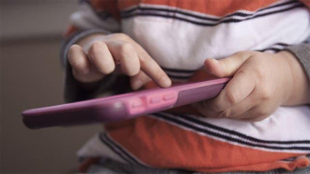 64% of preschool children spend over 30 minutes daily on screens