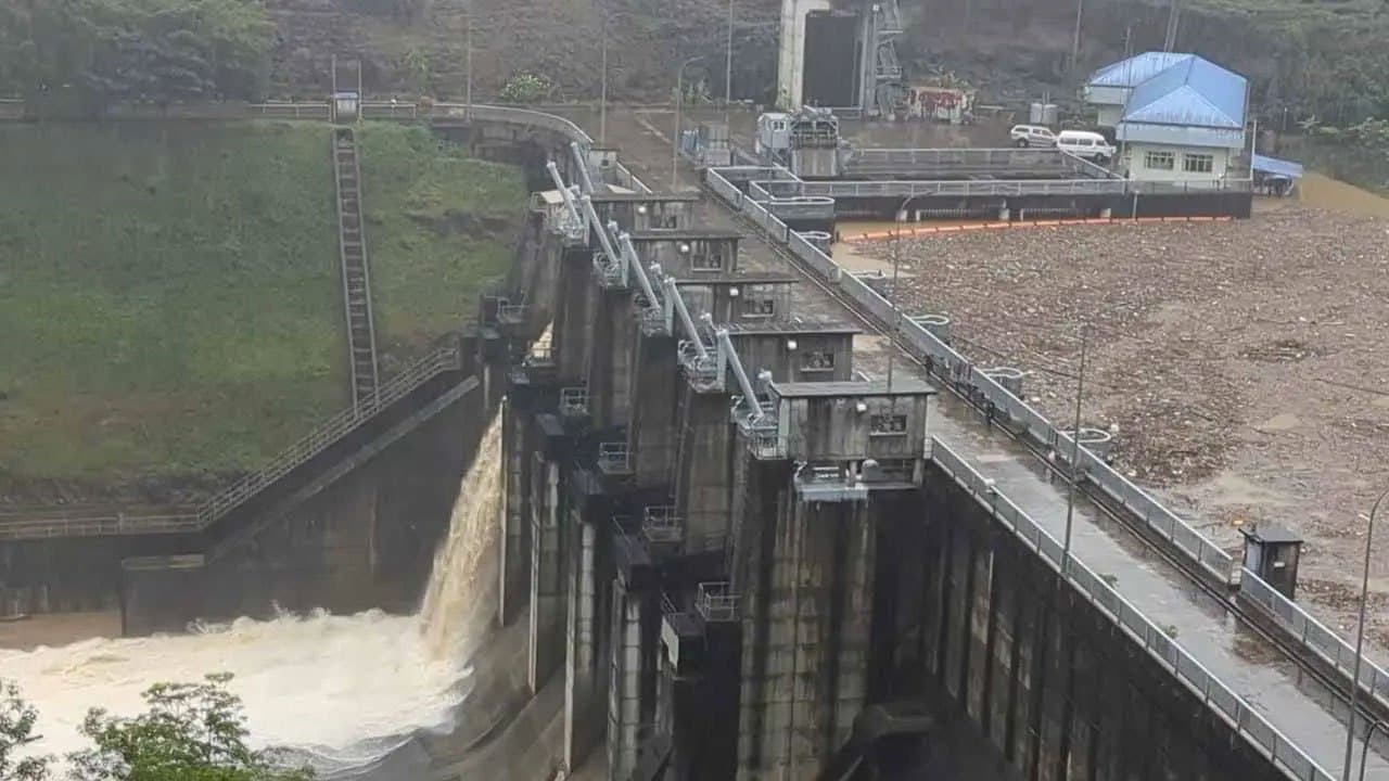 Spill gate of Upper Kotmale Reservoir opened amid heavy rain
