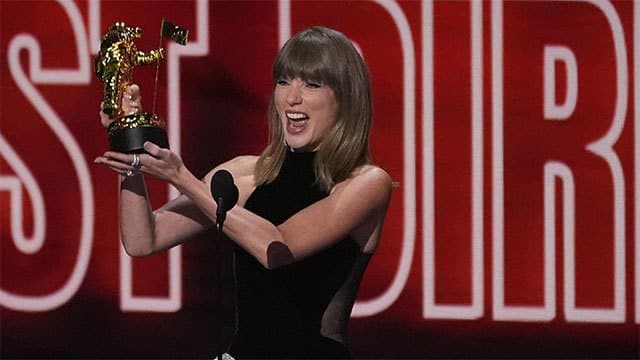 Taylor Swift becomes most-awarded artist in MTV VMAs history, dedicates top prize to Dolly Parton
