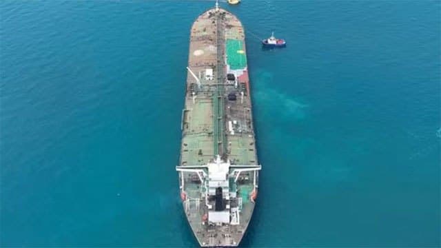 Oil prices rise for second session on continued Middle East supply concern