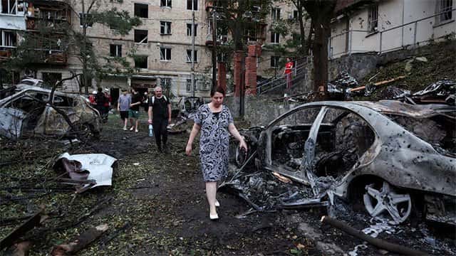 Russia pledges to continue massive strikes on Kyiv, urges foreign diplomats to leave city