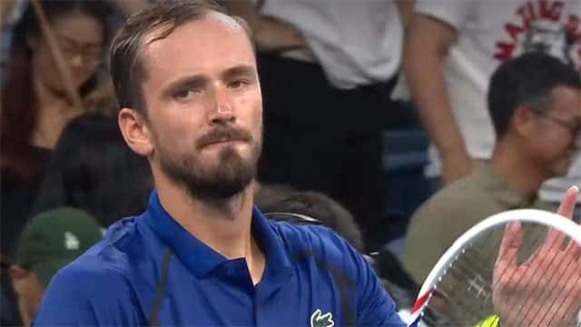 Daniil Medvedev defaulted for hitting spectator with ball as Novak Djokovic reaches another China Open final