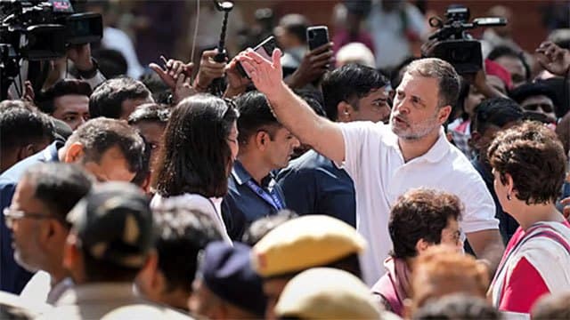Police detain Indian opposition leader Rahul Gandhi at poll chief protest