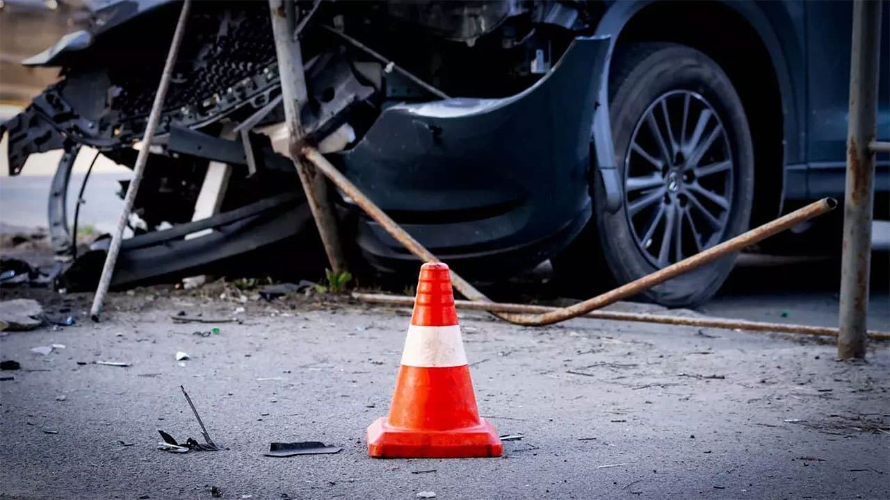 Four including two women killed in separate road accidents across Sri Lanka