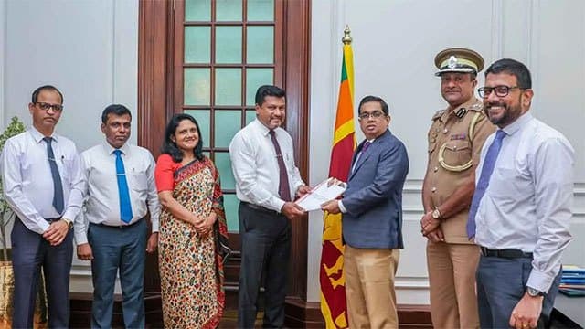 Interim report on amendments to prison regulations handed over to President’s Secretary