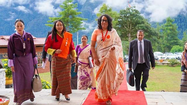 PM Harini visits Bhutan…
