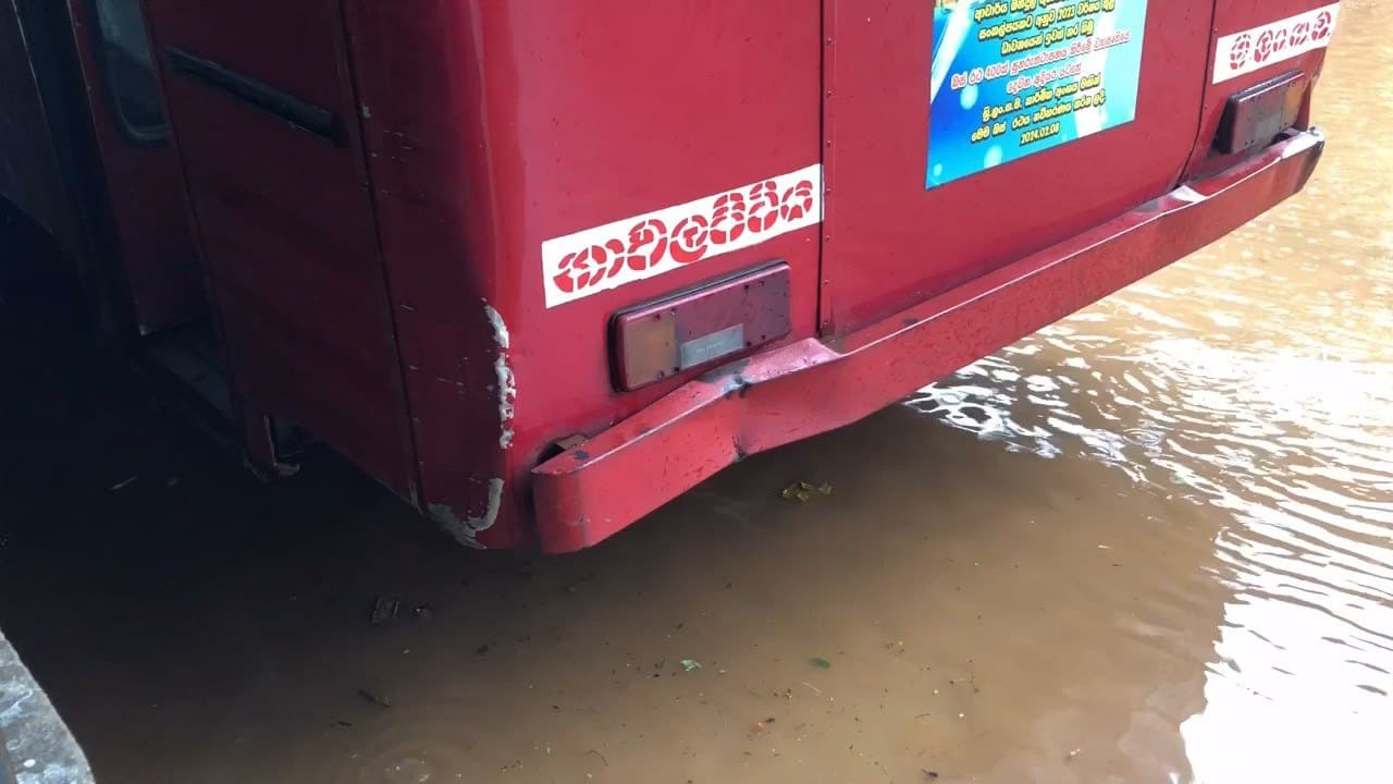 Nawalapitiya bus stand flooded…