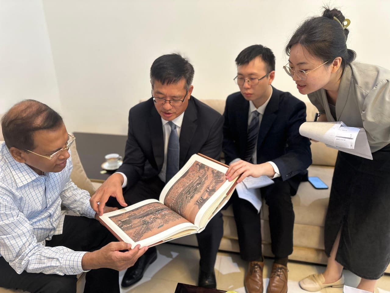 New Chinese envoy meets ex-President Maithripala...