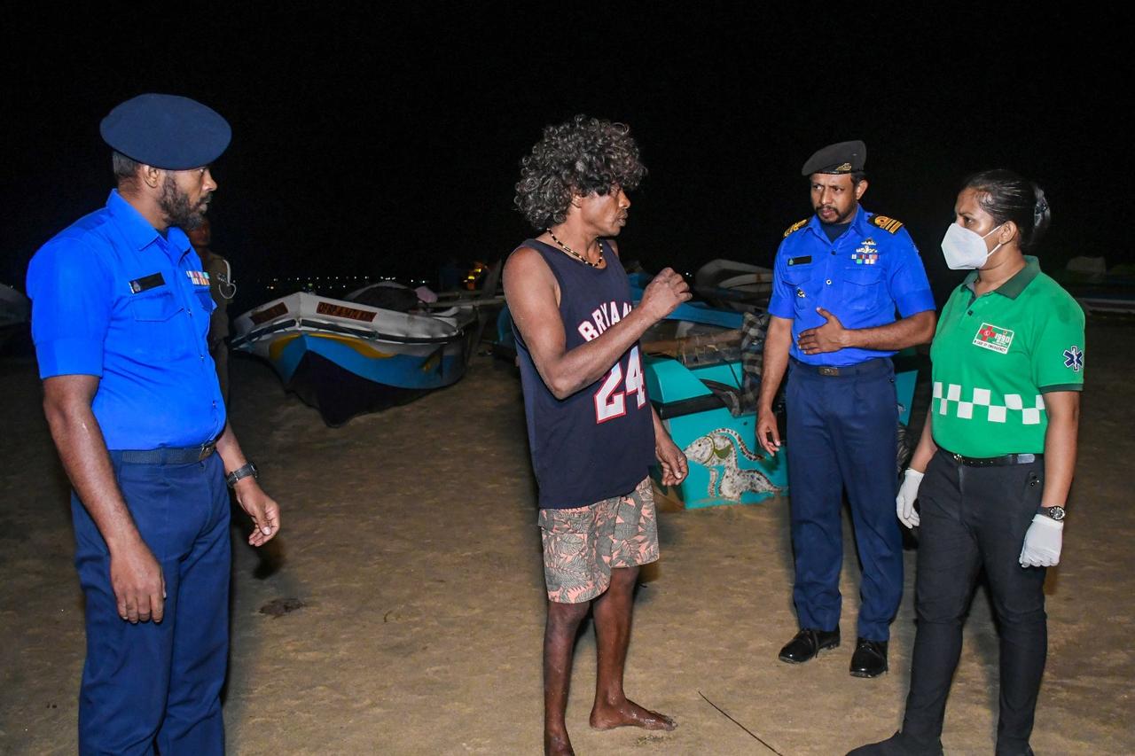 Navy rescues fisherman off Pothuvil…
