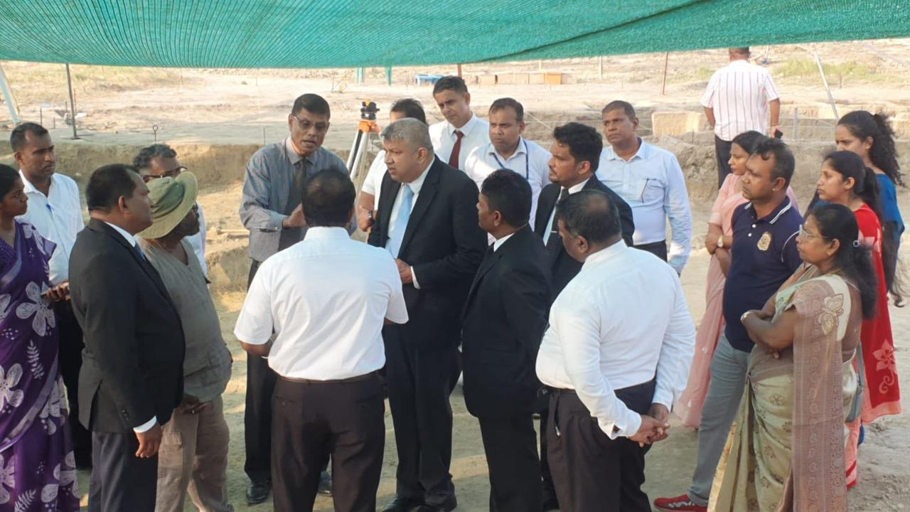 Justice Minister inspects Chemmani mass grave...