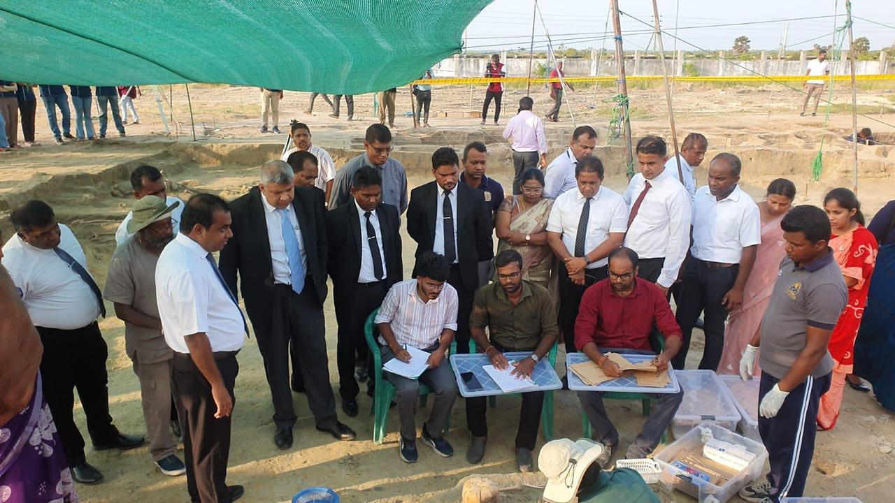 Justice Minister inspects Chemmani mass grave...