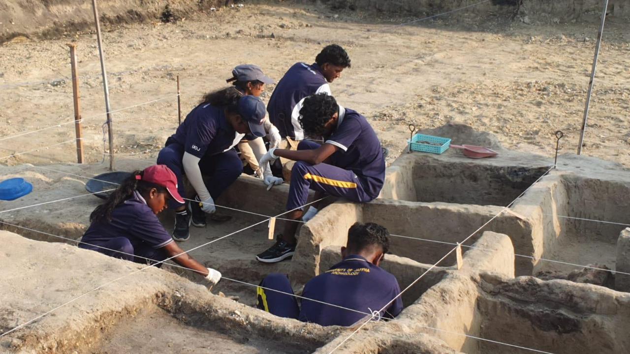 Justice Minister inspects Chemmani mass grave...