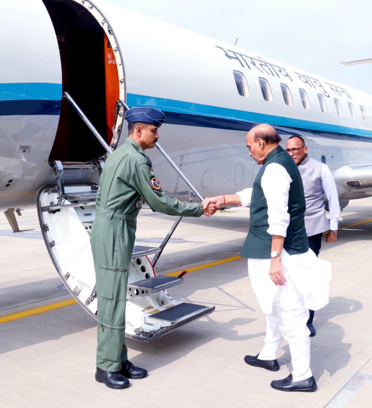 Indian Defence Minister in Sri Lanka…