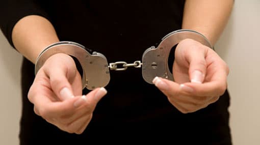 Woman nabbed for defrauding money by promising jobs abroad