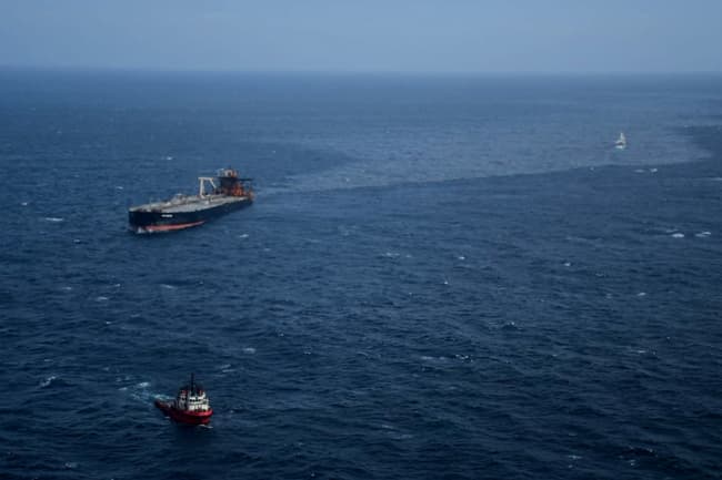 Owners to be asked to tow MT New Diamond away from Lankan waters