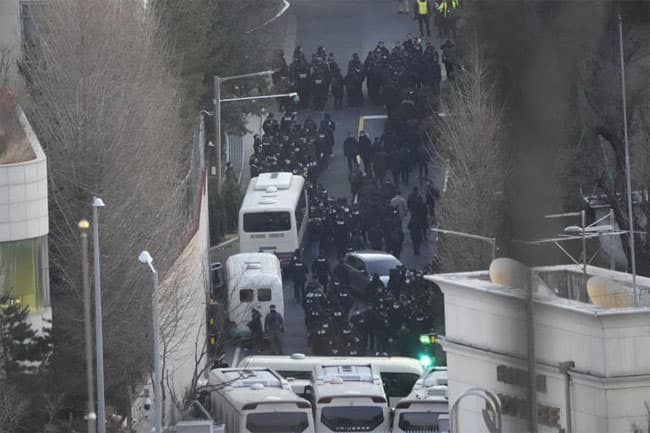 South Korea’s impeached President Yoon Suk Yeol arrested