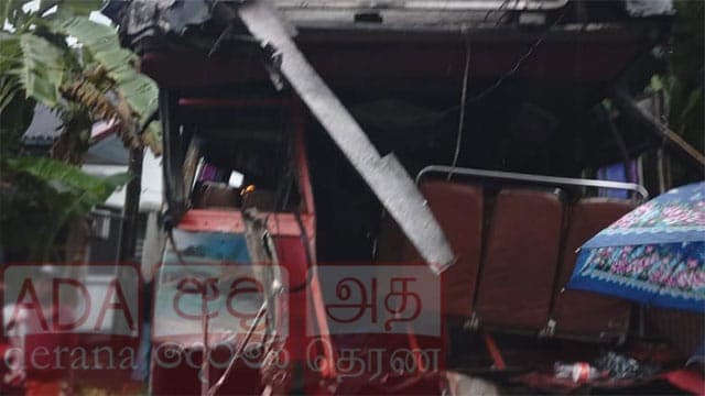 Children among eight injured in Habaraduwa bus-train accident