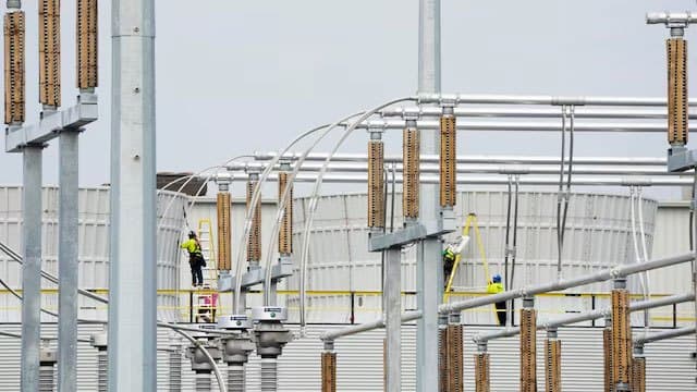 China beats US with world's fastest supercomputer, but race not geared for AI work