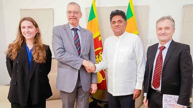 Opposition Leader discusses renewable energy challenges with French Ambassador